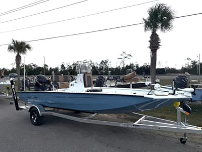 BOATZON | Xpress H20B Bay 2026 BOATZON | Xpress H20B Bay 2026