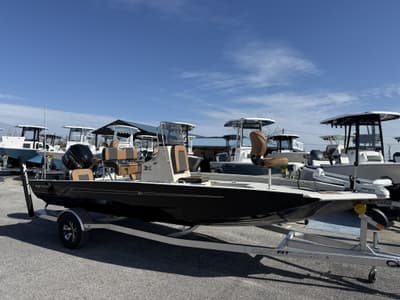 BOATZON | Xpress H20B Bay 2026