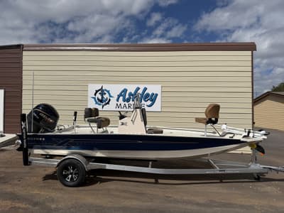 BOATZON | Xpress H20B Bay 2026