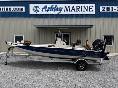 BOATZON | Xpress H20B Bay 2026
