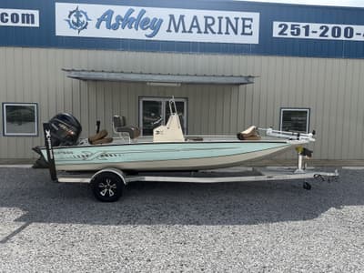 BOATZON | Xpress H20B Bay 2026