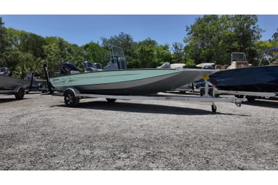 BOATZON | Xpress H20B Bay 2026