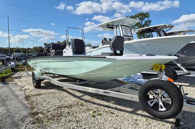 BOATZON | Xpress H20B Bay 2026 BOATZON | Xpress H20B Bay 2026