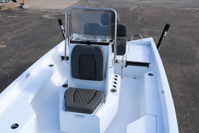 BOATZON | Xpress H20B Bay 2026