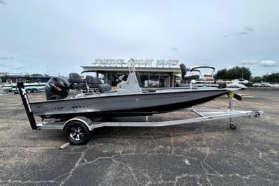 BOATZON | Xpress H20B Bay 2026