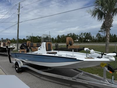 BOATZON | Xpress H20B Bay 2027