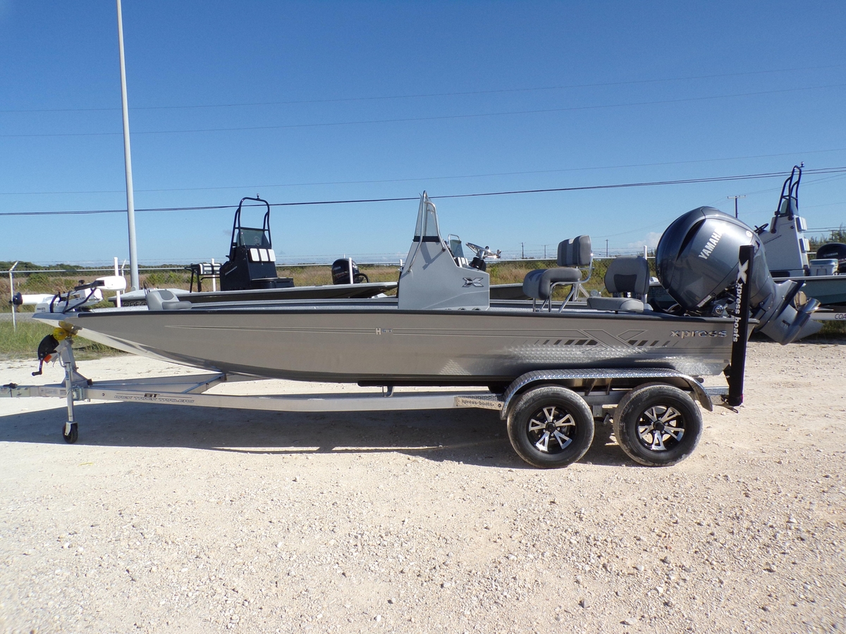 2025 Xpress H210B Bay - Sold Boat