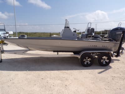 BOATZON | Xpress H210B Bay 2025