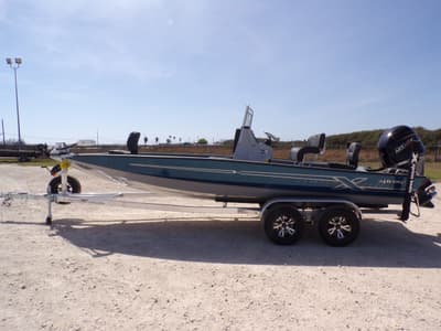BOATZON | Xpress H22 Bay 2026