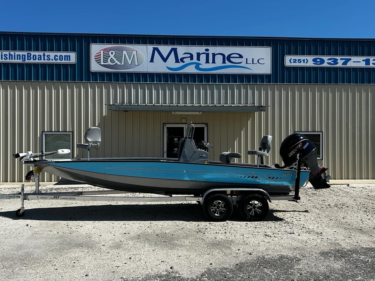 2025 Xpress H22B Bay - Sold Boat