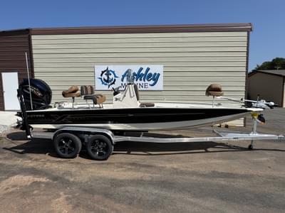BOATZON | Xpress H22B Bay 2026