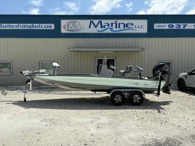 BOATZON | Xpress H22B Bay 2026 BOATZON | Xpress H22B Bay 2026