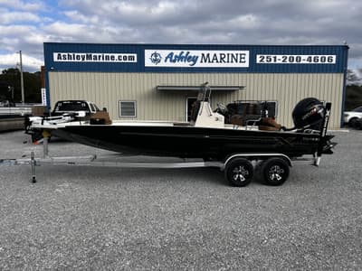 BOATZON | Xpress H22B Bay 2026