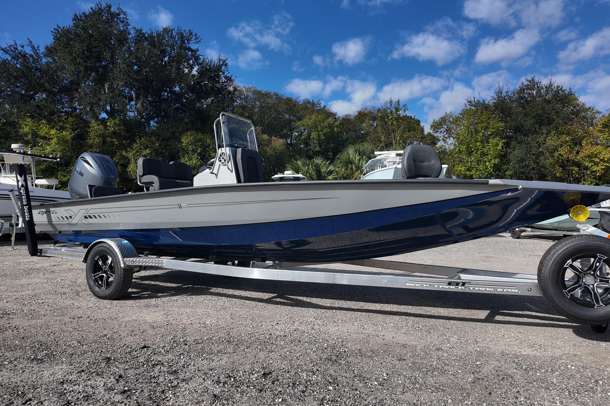 2026 Xpress H22B Bay - Sold Boat