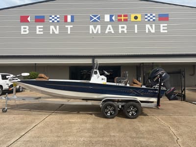 BOATZON | Xpress H22B HYPERLIFT BAY 2027