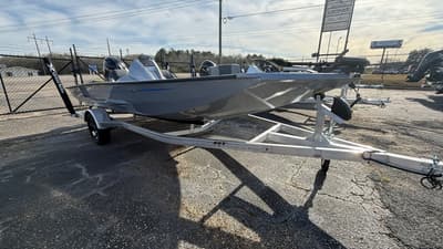 BOATZON | Xpress HyperLift Bass H17 2025