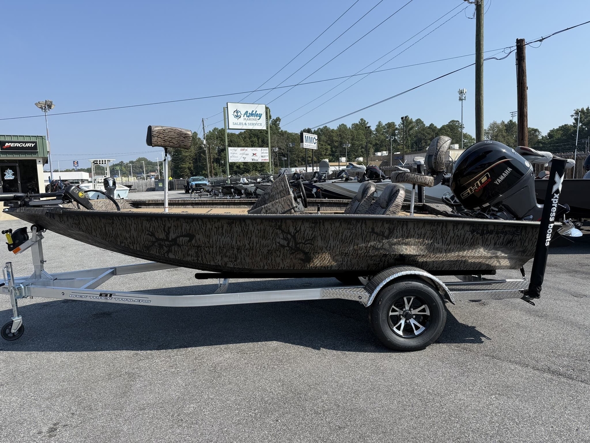 2026 Xpress HyperLift Bass Series H17 - Sold Boat