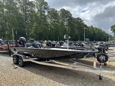 BOATZON | Xpress HyperLift Bass Series H20 2025 BOATZON | Xpress HyperLift Bass Series H20 2025