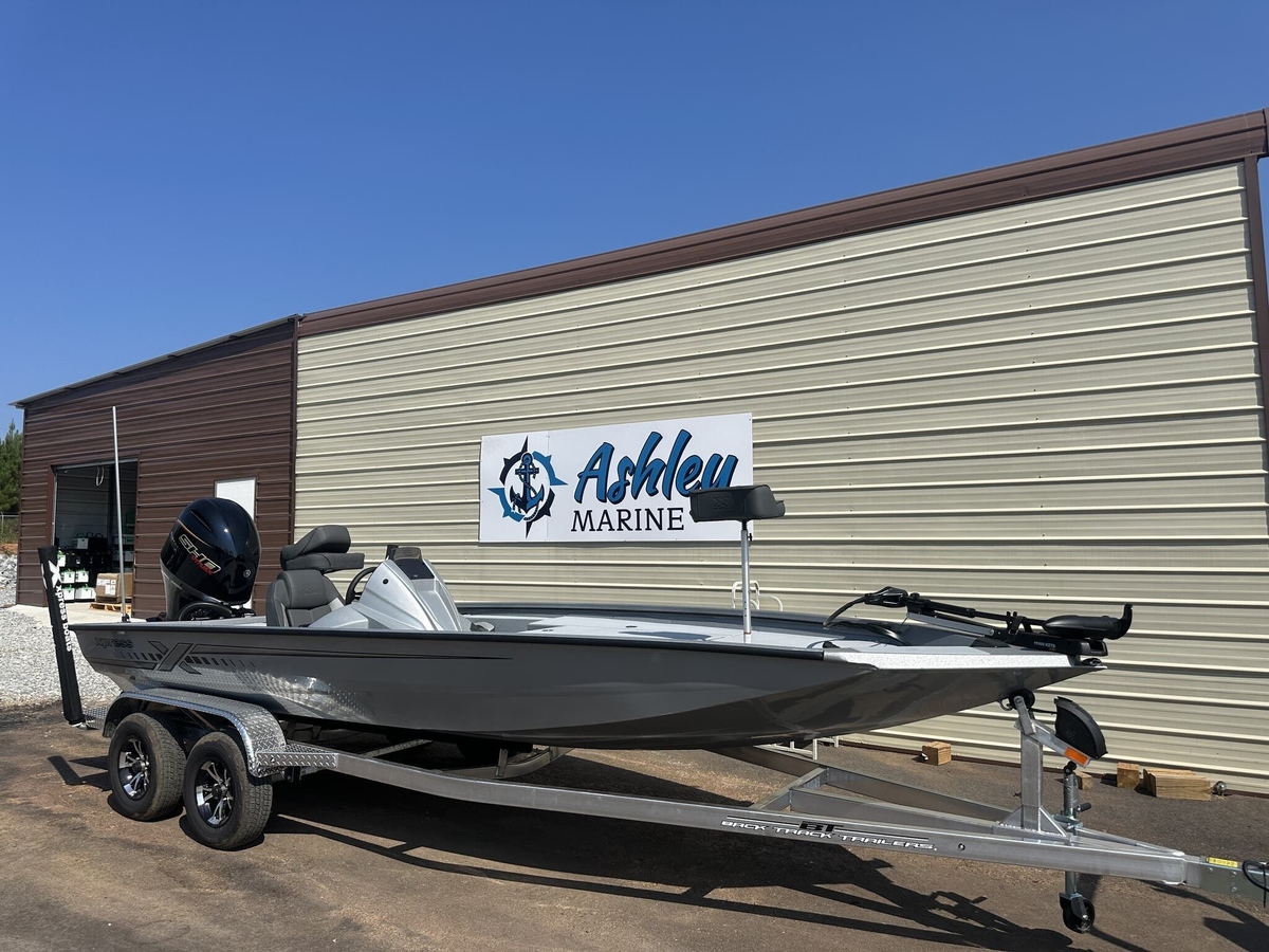 2026 Xpress HyperLift Bass Series H20 - Sold Boat