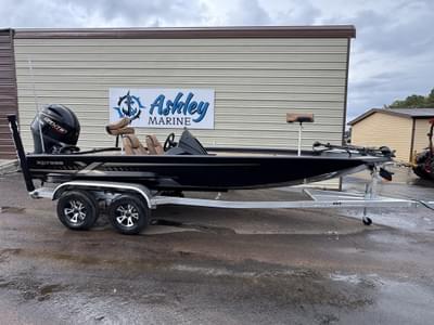 BOATZON | Xpress HyperLift Bass Series H20 2026