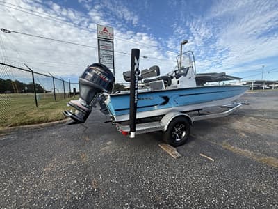 BOATZON | Xpress HyperLift Bay H20B 2027