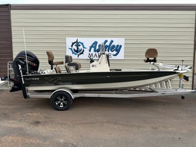 BOATZON | Xpress HyperLift Bay Series 150SHOSEADECK 2026