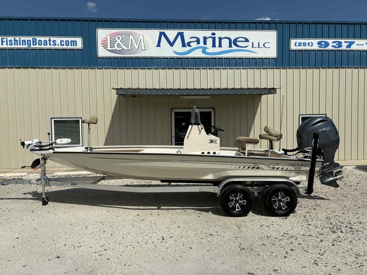 2026 Xpress HyperLift Bay Series 210 BAY - Sold Boat