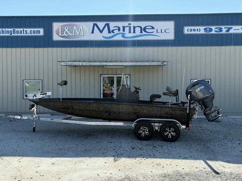 2026 Xpress HyperLift Bay Series 210 BAY - Sold Boat