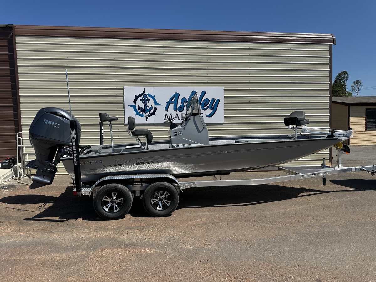 2026 Xpress HyperLift Bay Series 210 BAY150HP - Sold Boat