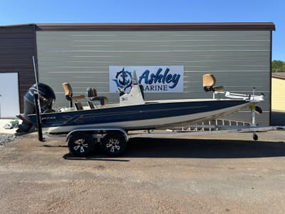 BOATZON | Xpress HyperLift Bay Series H22B 2026