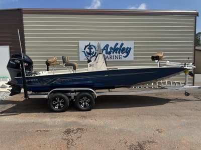 BOATZON | Xpress HyperLift Bay Series H22B 2027