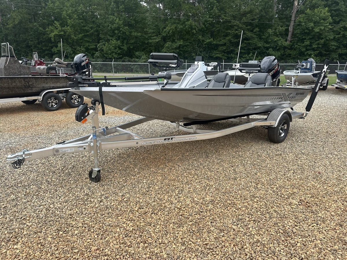 2026 Xpress HyperLift Crappie Series - Sold Boat