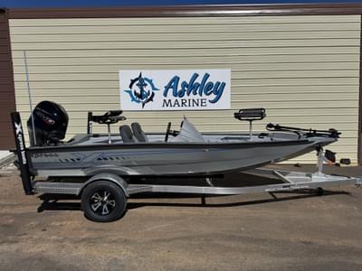 BOATZON | Xpress HyperLift Crappie Series H18 2026 BOATZON | Xpress HyperLift Crappie Series H18 2026