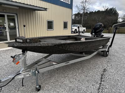 BOATZON | Xpress HyperLift Duck Boat Series X18DB 2026 BOATZON | Xpress HyperLift Duck Boat Series X18DB 2026