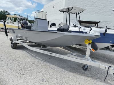BOATZON | Xpress HYPERLIFT H190B 2026