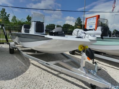BOATZON | Xpress HYPERLIFT H20 BAY 2027 BOATZON | Xpress HYPERLIFT H20 BAY 2027