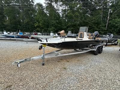 BOATZON | Xpress HyperLift Series H22B 2026 BOATZON | Xpress HyperLift Series H22B 2026