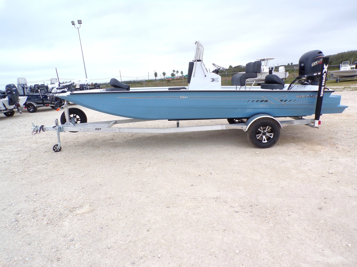 2026 Xpress SW20B - Sold Boat