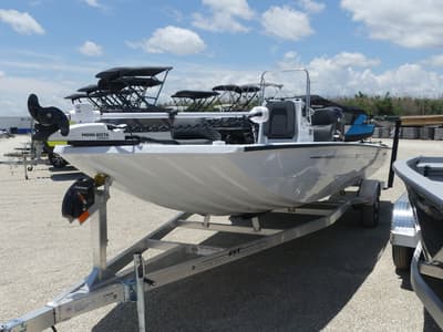 BOATZON | Xpress SW22B 2026