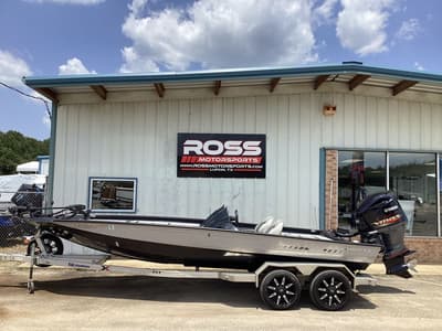 BOATZON | Xpress Boats X21 Pro 2018
