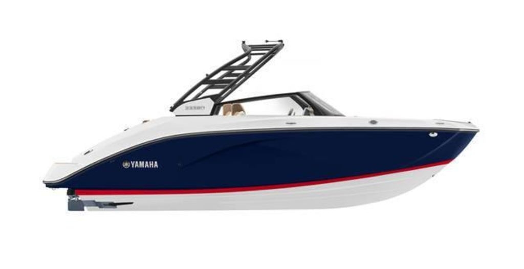 2026 Yamaha HXT1800DLCAP - Sold Boat