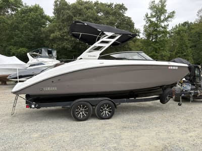 BOATZON | Yamaha 252 SD 2023