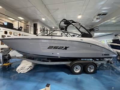 BOATZON | Yamaha 252 XE 2026