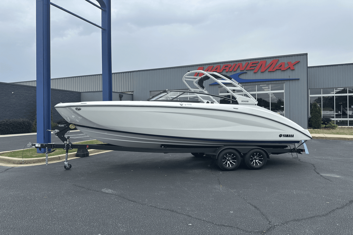 Yamaha 252S 2025