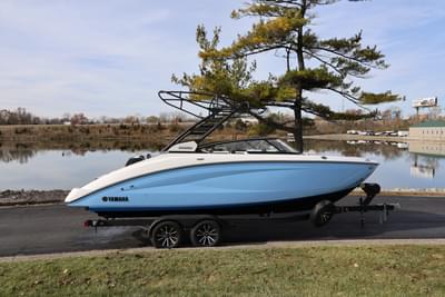 BOATZON | Yamaha 252SD 2026