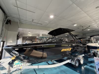 BOATZON | Yamaha 255XD 2026