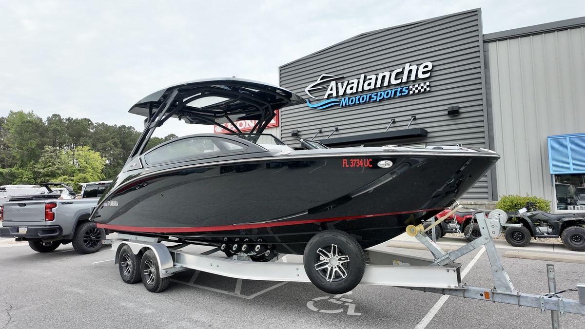 2025 Yamaha Yamaha 275SD 2025 - Sold Boat