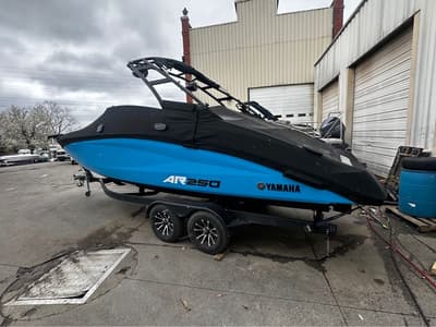 BOATZON | Yamaha AR 250 2023