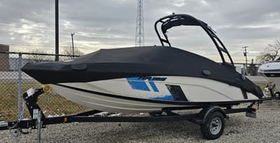 BOATZON | Yamaha AR195 2022