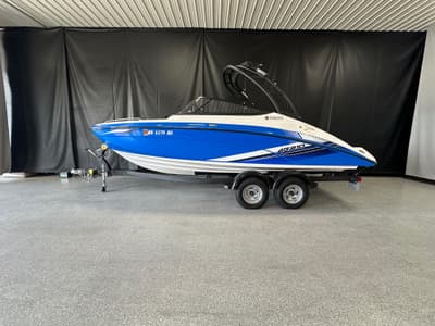 BOATZON | Yamaha AR210 2019